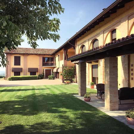 Bed and Breakfast Cascina Cortine Guarene Exterior foto