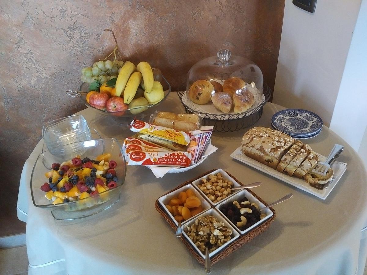 Bed and Breakfast Cascina Cortine Guarene Exterior foto